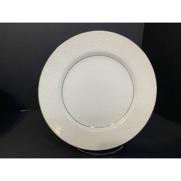 Montgomery Ward Shannon Japan Fine China Salad Plates 7½″ Set of 7 White Silver - Picture 3 of 16